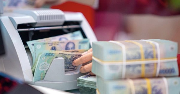 Thêm loạt ngân hàng trả lãi tiết kiệm từ 7%/năm trở lên, không cần số tiền lớn