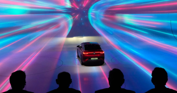 Ngành xe điện bước vào ‘kỷ nguyên 18 tháng’: Các hãng ô tô Phương Tây đang phá vỡ mọi quy tắc cũ để sinh tồn