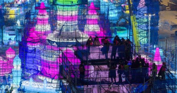 Sau nhiều năm kiệt sức vì “996”, Trung Quốc muốn người lao động nghỉ phép nhiều hơn, tiêu tiền nhiều hơn