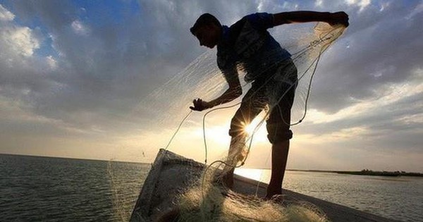 Khối ngoại tranh thủ mua ròng trong phiên VN-Index giảm 40 điểm, gom mạnh một mã họ Vingroup