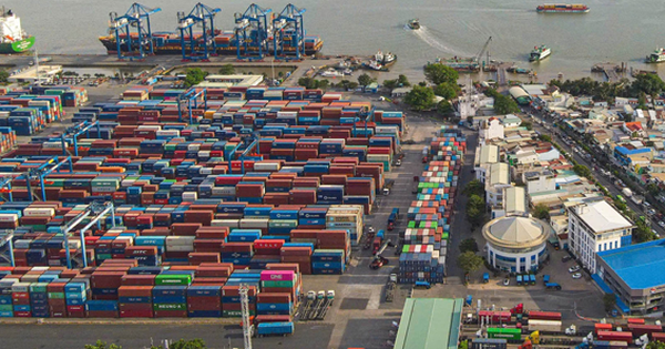 Xuất nhập khẩu cán mốc 900 tỉ USD