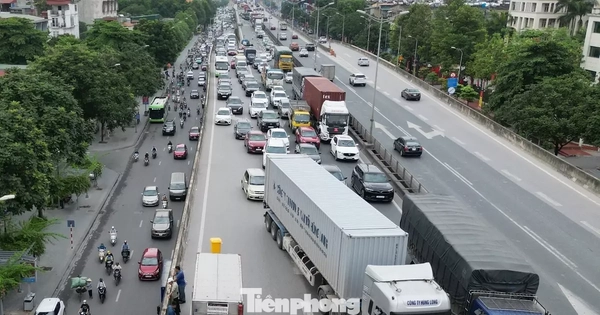 Thực trạng giao thông đường trên cao Vành đai 3 chuẩn bị cấm theo giờ đối với xe tải