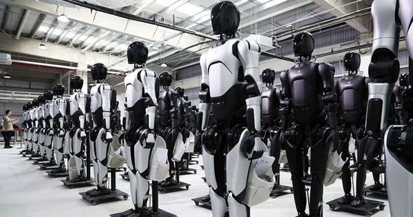 Trung Quốc ra mắt dịch vụ cho thuê robot hình người để làm việc, kể cả ma chay cưới hỏi...