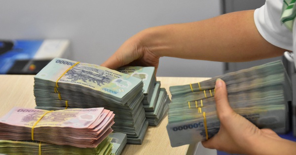 Diễn biến lạ trên thị trường tiền tệ: Lãi suất qua đêm giảm còn 1,8%, kỳ hạn 1-2 tuần tăng vọt lên trên 9%