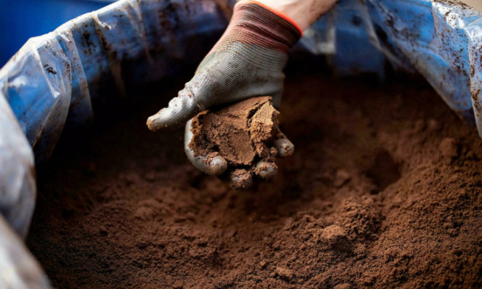 Phát hiện có thể thay đổi tương lai ngành xử lý chất thải: biến rác thành 'bộ lọc', loại bỏ hơn 98% kim loại nặng khỏi nước ô nhiễm, tiết kiệm tiền tỷ - Ảnh 2