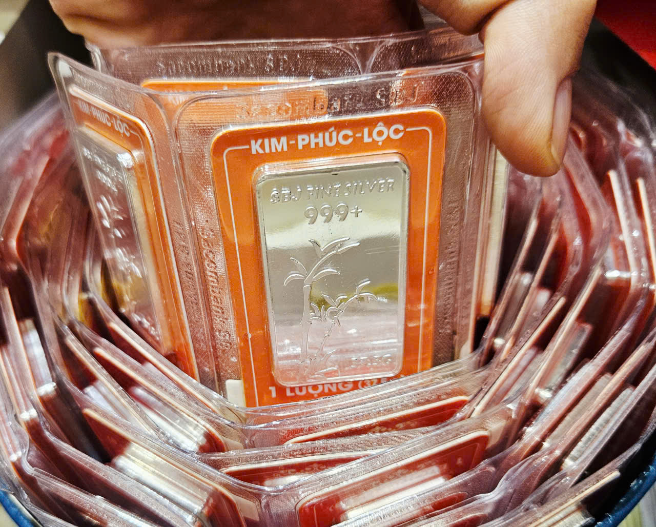 Giá bạc hôm nay, 27-12: Vượt 3 triệu đồng/lượng - Ảnh 1