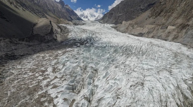 Mất tích giữa núi băng suốt 28 năm, người đàn ông bất ngờ được "nhả" lại theo cách không ai ngờ - Ảnh 2