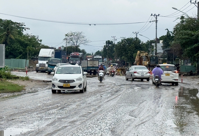 Đà Nẵng: Dự án Quốc lộ 14B chậm tiến độ, chủ đầu tư nói năng lực nhà thầu còn hạn chế - Ảnh 1