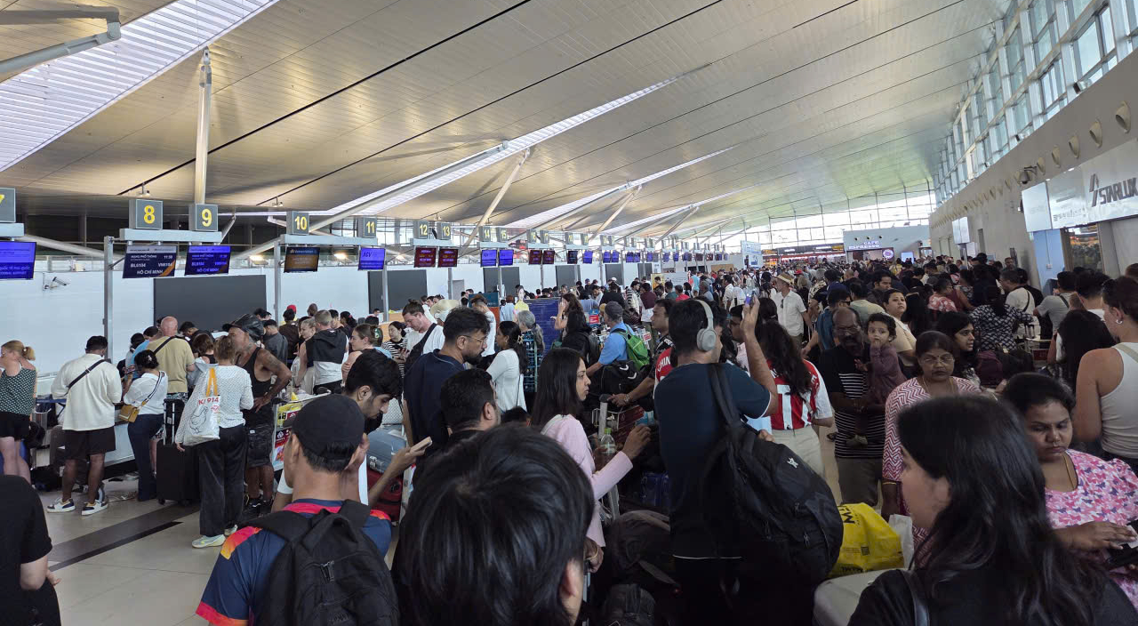 Sun Group chính thức tiếp nhận vận hành sân bay Phú Quốc từ 1-1-2026 - Ảnh 1
