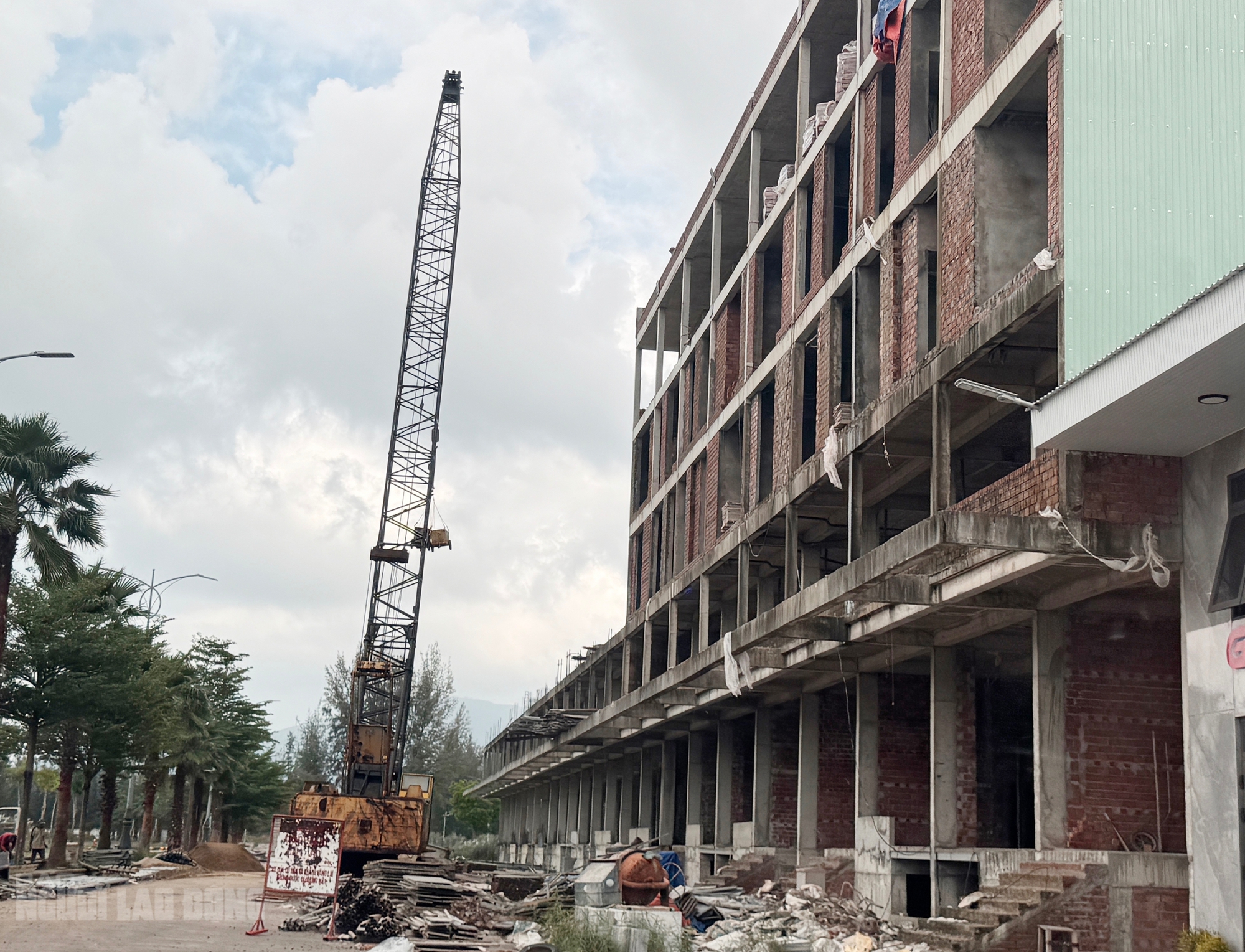 Khu đô thị quốc tế Đa Phước thi công trở lại - Ảnh 3