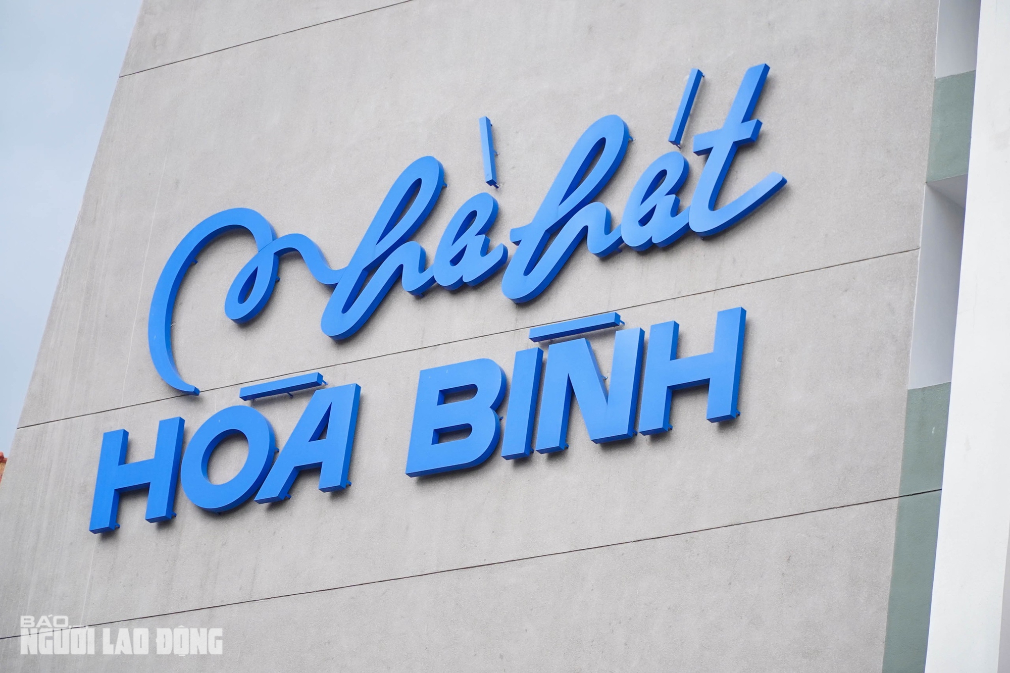 Ngắm nhà hát Hòa Bình tuyệt đẹp trong tấm áo mới trị giá hơn 270 tỉ đồng - Ảnh 23