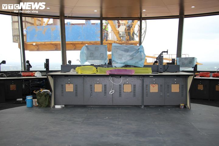 Tăng tốc lắp thiết bị trong tháp không lưu Long Thành, đón chuyến bay đầu tiên - Ảnh 3