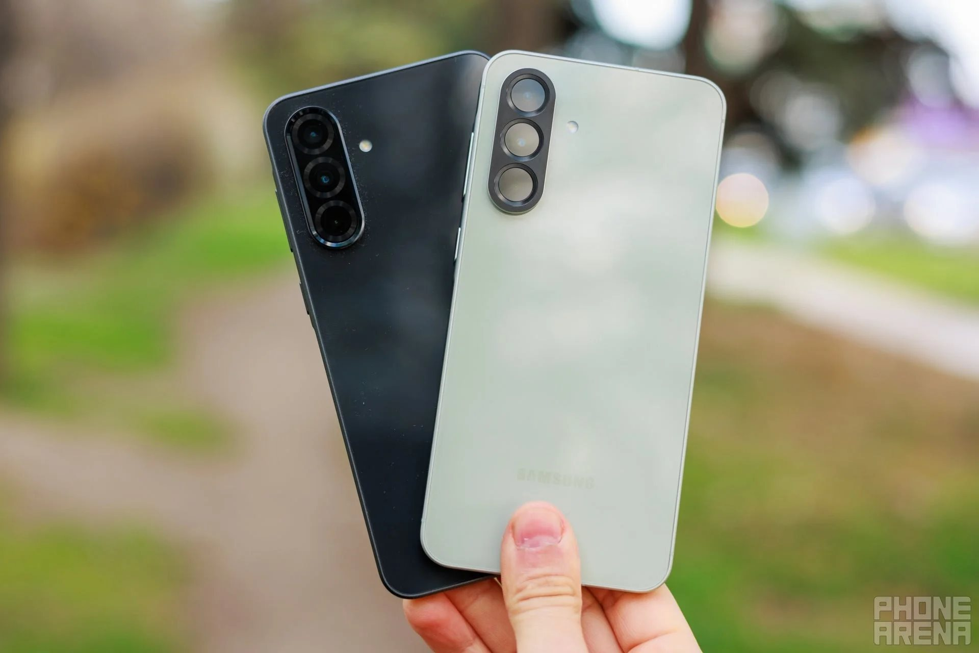 Điện thoại Samsung đang "giẫm đạp lên nhau": Đây là sai lầm khiến người dùng dù thích cũng không muốn mua? - Ảnh 3