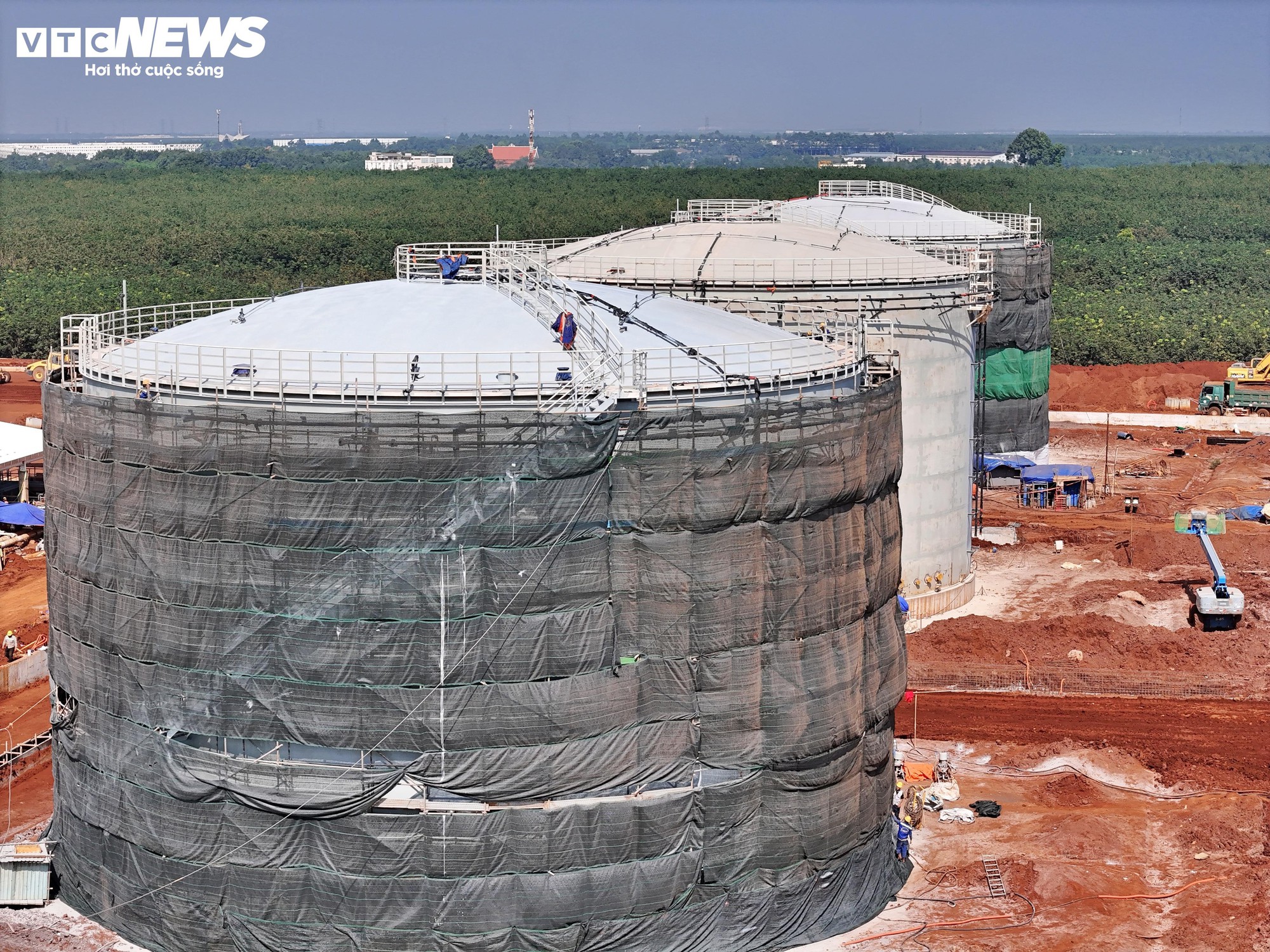 Cận cảnh hệ thống chứa nhiên liệu hơn 2.800 tỷ ở sân bay Long Thành - Ảnh 5