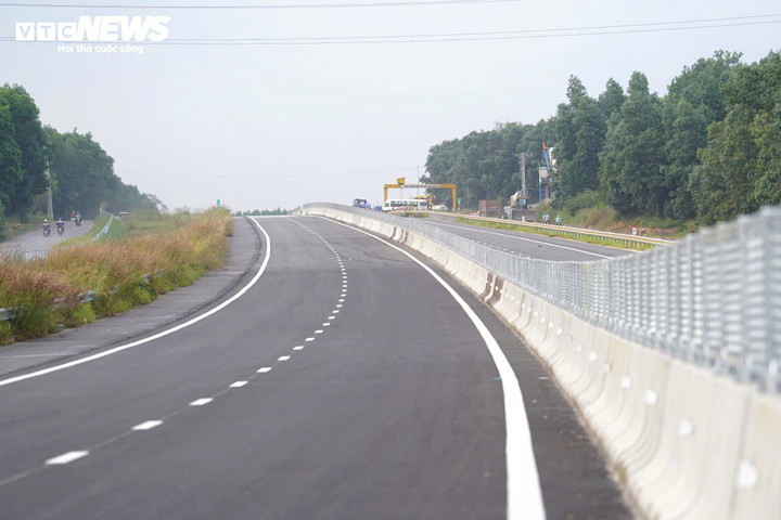 Loạt dự án trọng điểm phía Nam tăng tốc trước 'giờ G' - Ảnh 3