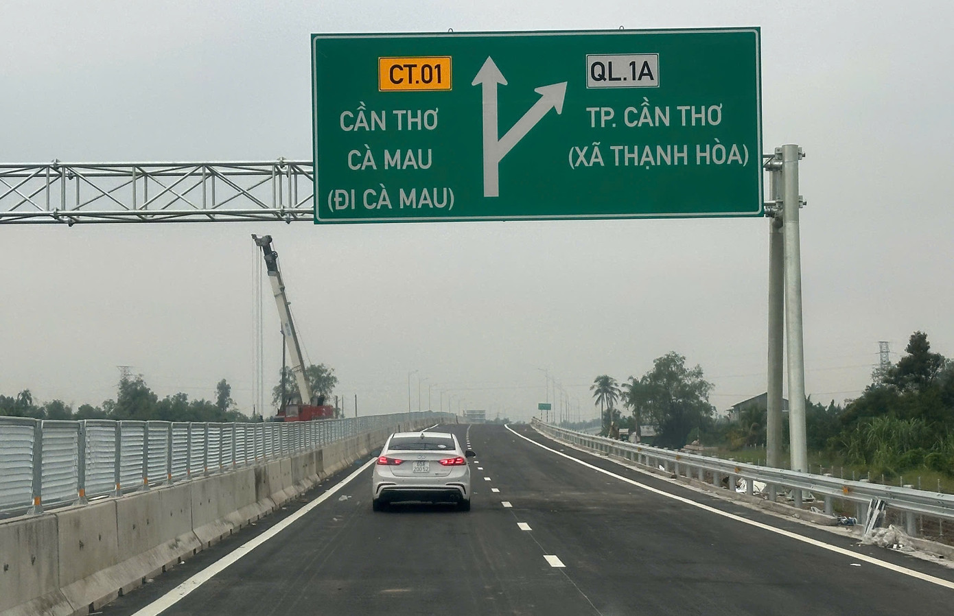 Cao tốc Cần Thơ - Hậu Giang mở cho xe lưu thông từ sáng 22/12 - Ảnh 1