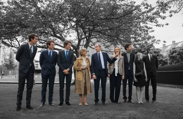 5 cậu ấm, cô chiêu nhà tỷ phú Bernard Arnault: Chịu đào tạo như quân đội để kế nghiệp đế chế LVMH, bữa trưa cũng là nơi cha 'kiểm tra bài cũ' - Ảnh 1