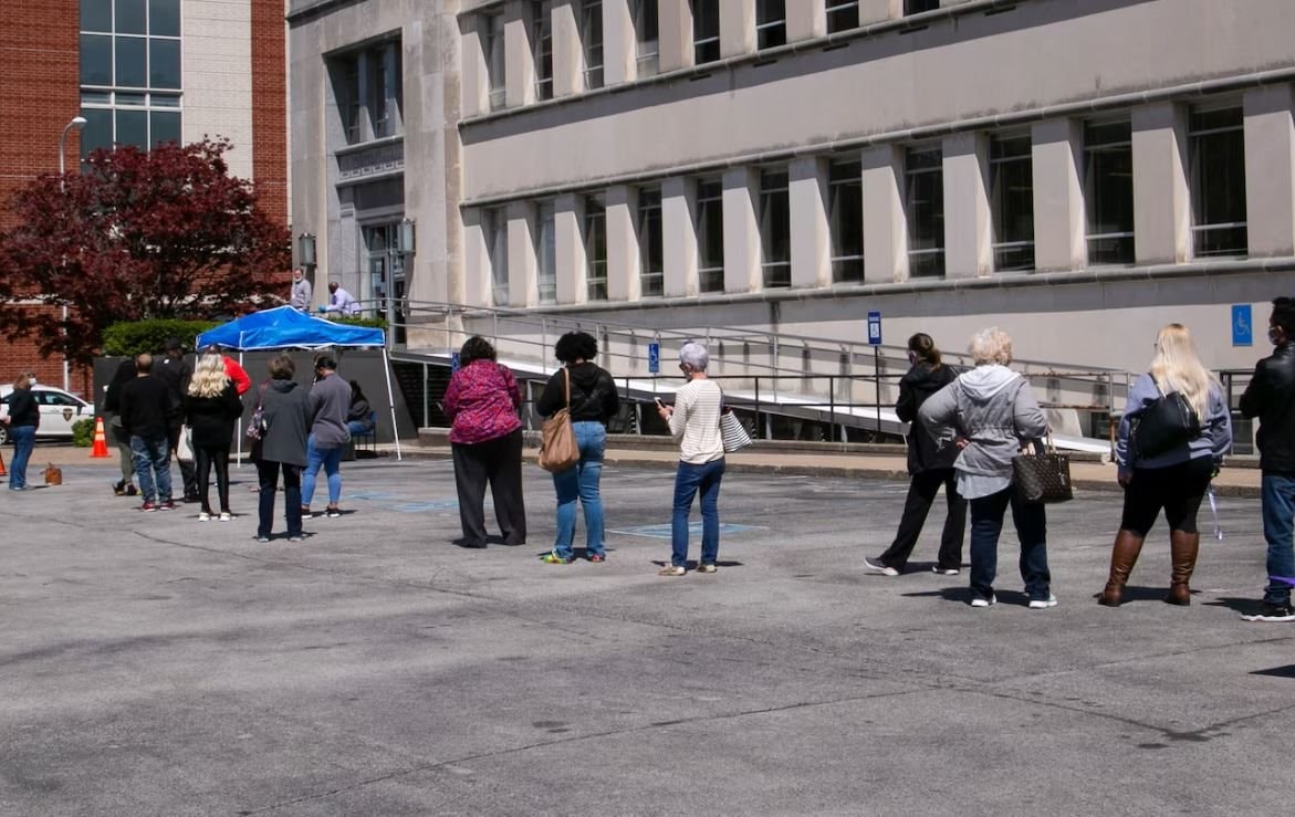 Khủng hoảng việc làm trong lĩnh vực công nghệ: Hơn 150.000 quyết định sa thải diễn ra trong 1 tháng, kỹ sư kỳ cựu cũng phải chầy trật tìm việc - Ảnh 2