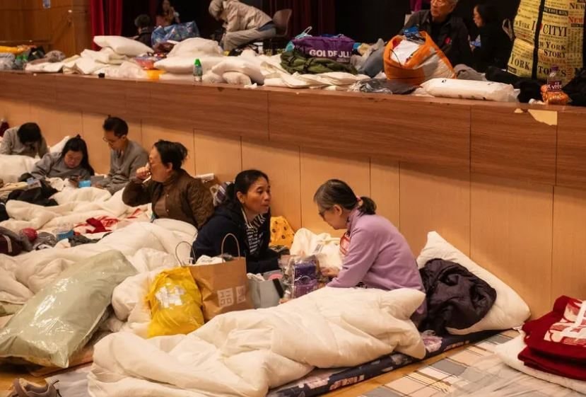 Nỗi đau BĐS Hong Kong (Trung Quốc): 200.000 người chờ đợi nhà ở xã hội trong vô vọng, 'nhà quan tài' chưa đầy 2m2 trở thành phao cứu sinh duy nhất - Ảnh 2