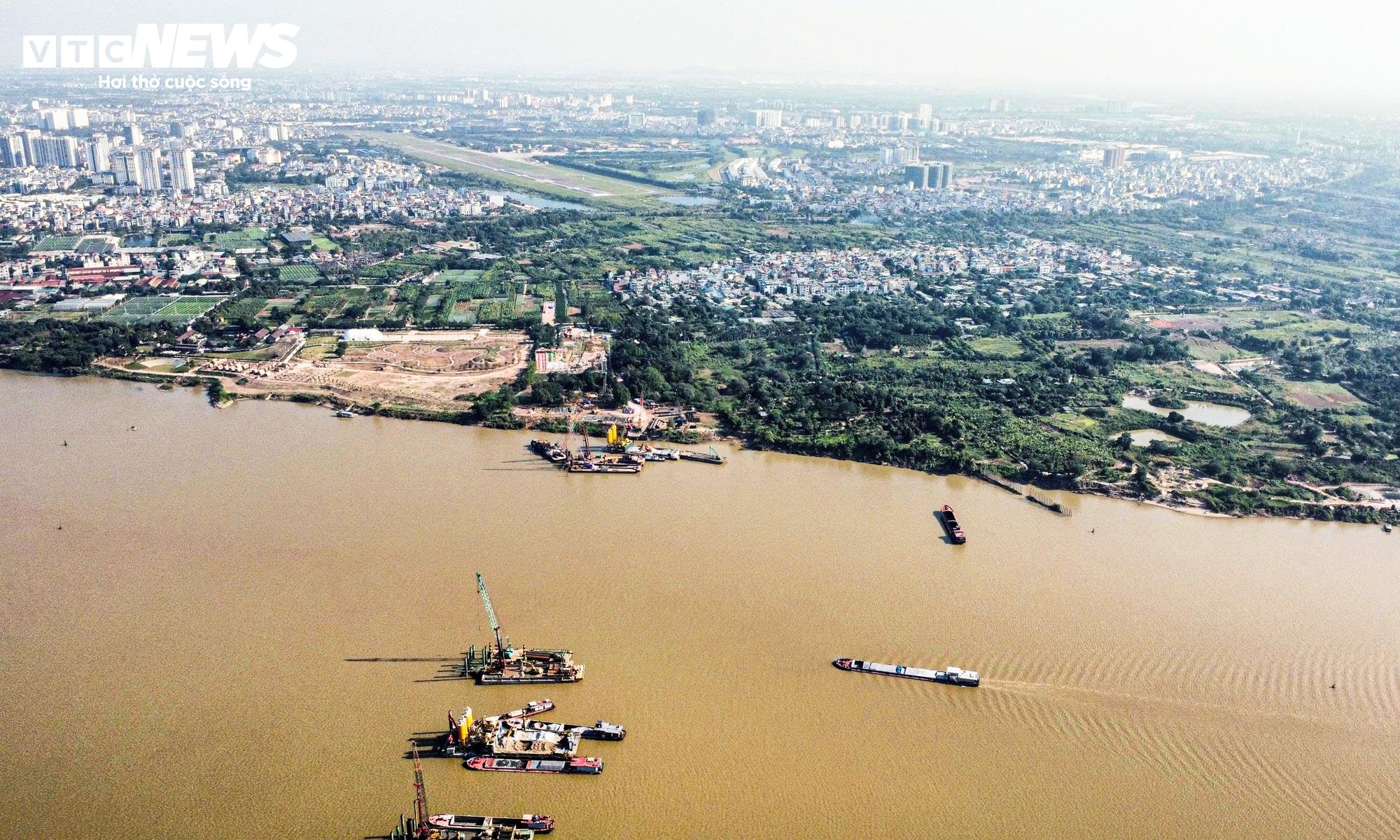 Cận cảnh công trường thi công cầu Trần Hưng Đạo 6 làn xe bắc qua sông Hồng - Ảnh 11