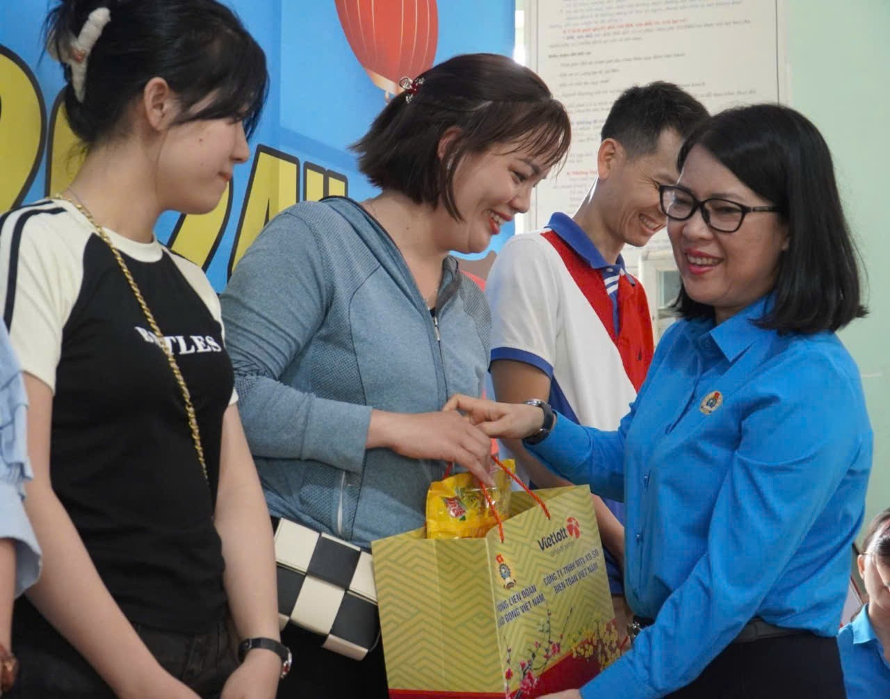 Thưởng Tết 2026: Bài toán giữ người - Ảnh 1