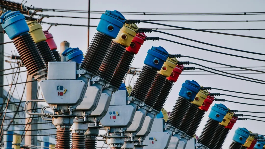 Phát minh máy biến áp "sét đánh không hỏng" mạnh nhất hành tinh đang rung chuyển ngành điện sạch toàn cầu - Ảnh 2