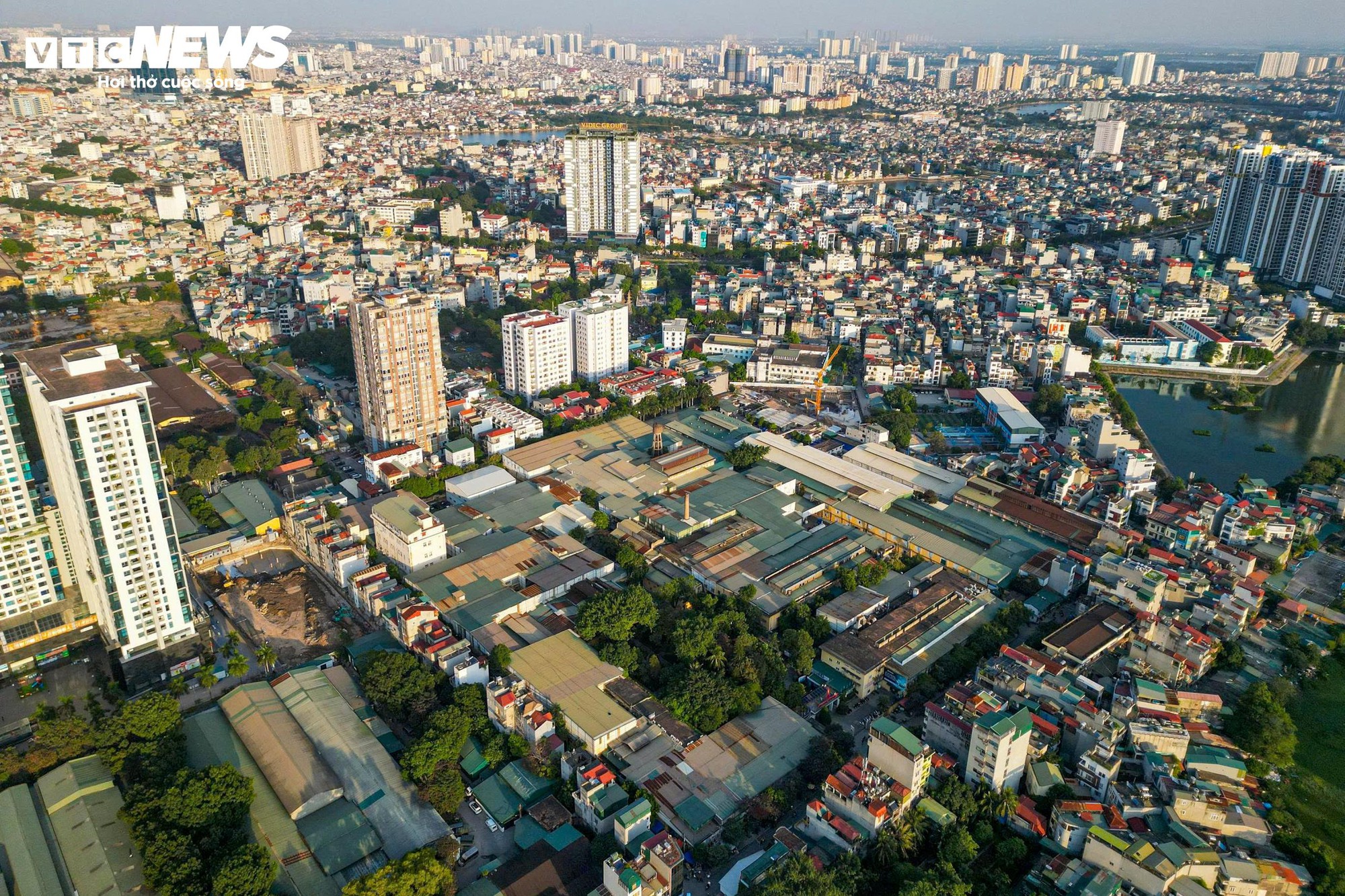 Cận cảnh loạt trụ sở sắp di dời khỏi nội thành Hà Nội - Ảnh 1