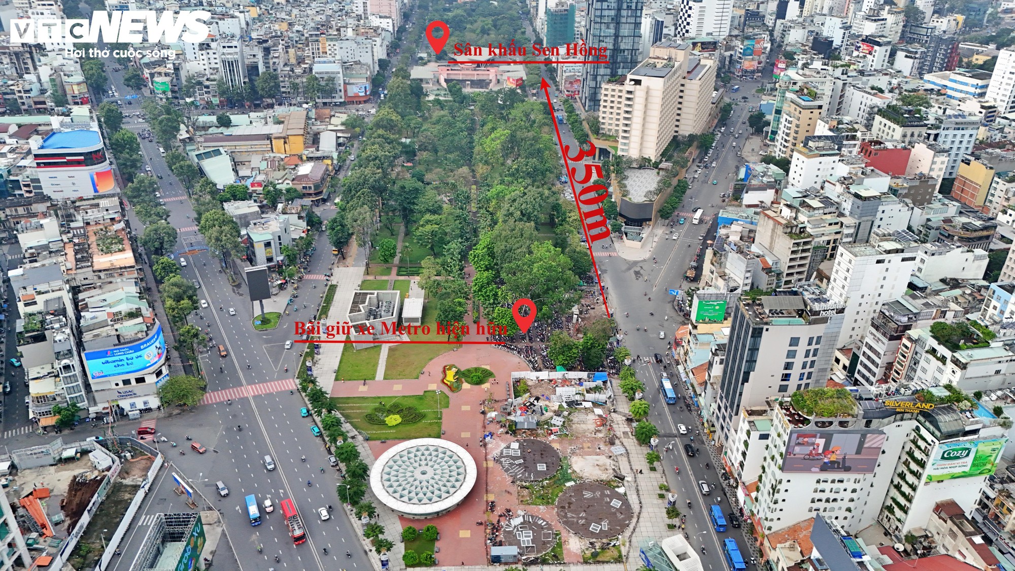 Cận cảnh sân khấu Sen Hồng trước ngày thành bãi giữ xe metro - Ảnh 1