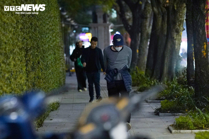 Sau 20 năm mong đợi, công viên ở Hà Nội ‘thay da đổi thịt’ chỉ trong 2 tháng - Ảnh 8