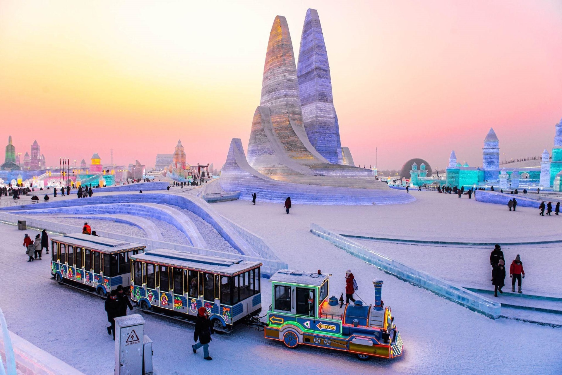 Các 'pháp sư Trung Hoa' biến mùa đông khắc nghiệt thành mùa 'hốt bạc' như thế nào? - Ảnh 3