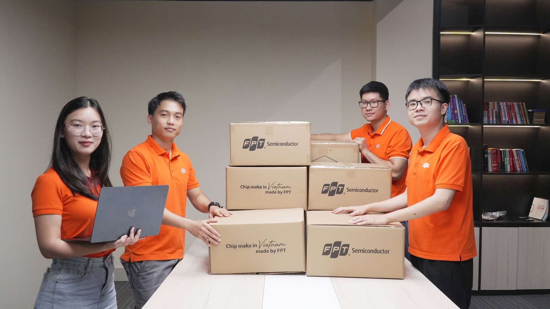 NÓNG: Việt Nam đã có lô chip nguồn đầu tiên xuất khẩu sang thị trường Nhật Bản - Ảnh 1