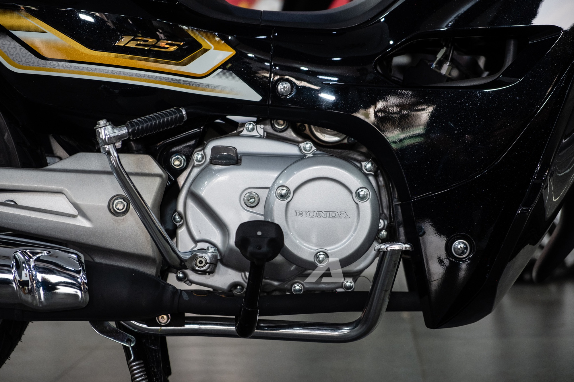 Honda Dream NCX 2026 đầu tiên về Việt Nam: Giá hơn 100 triệu đồng, ngang 2 chiếc SH - Ảnh 11