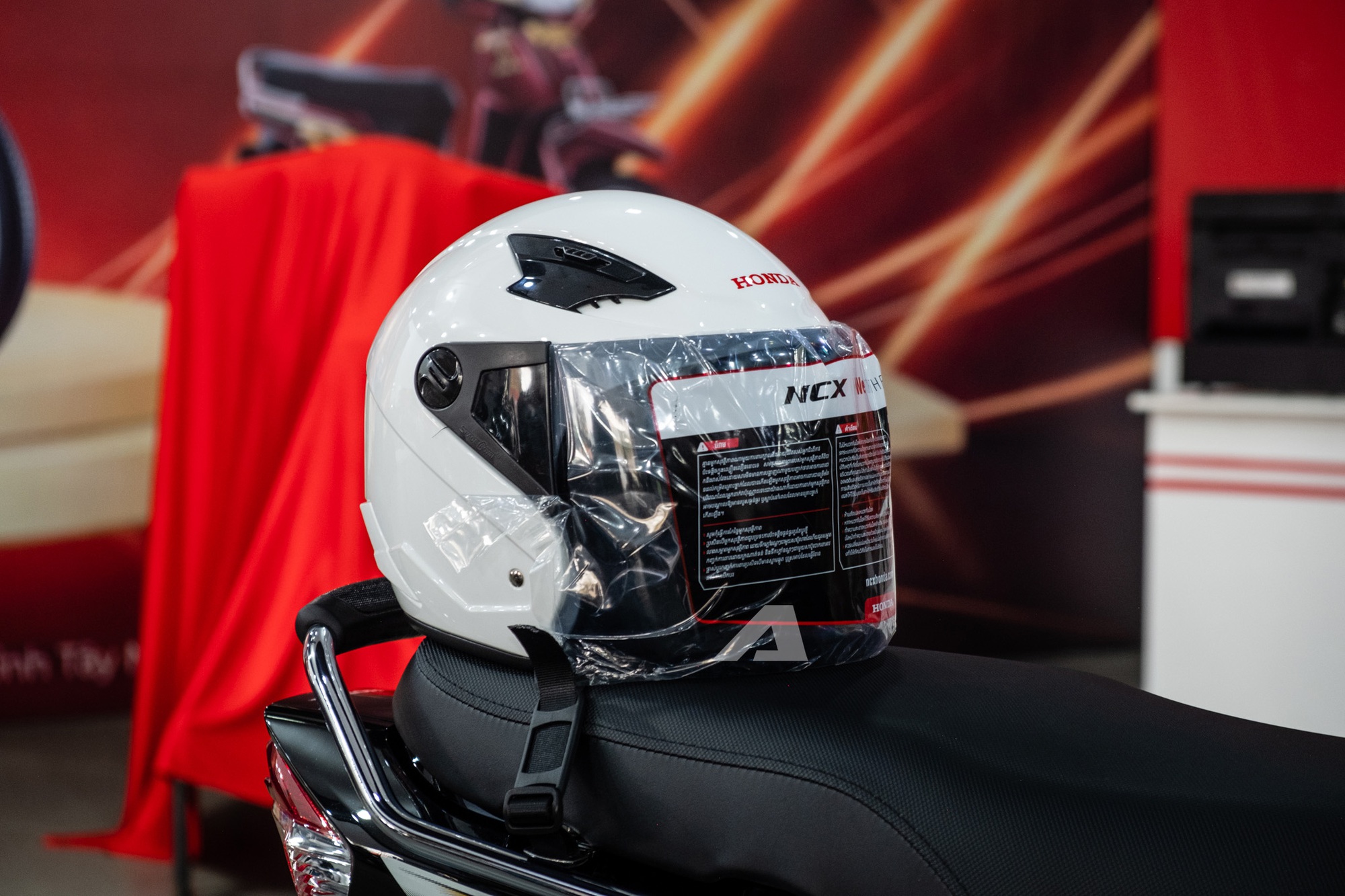 Honda Dream NCX 2026 đầu tiên về Việt Nam: Giá hơn 100 triệu đồng, ngang 2 chiếc SH - Ảnh 21