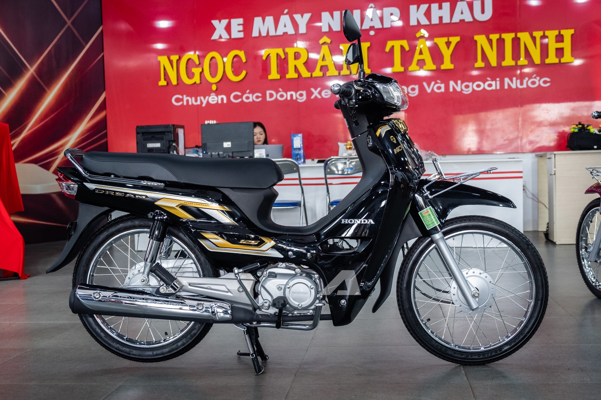 Honda Dream NCX 2026 đầu tiên về Việt Nam: Giá hơn 100 triệu đồng, ngang 2 chiếc SH - Ảnh 7