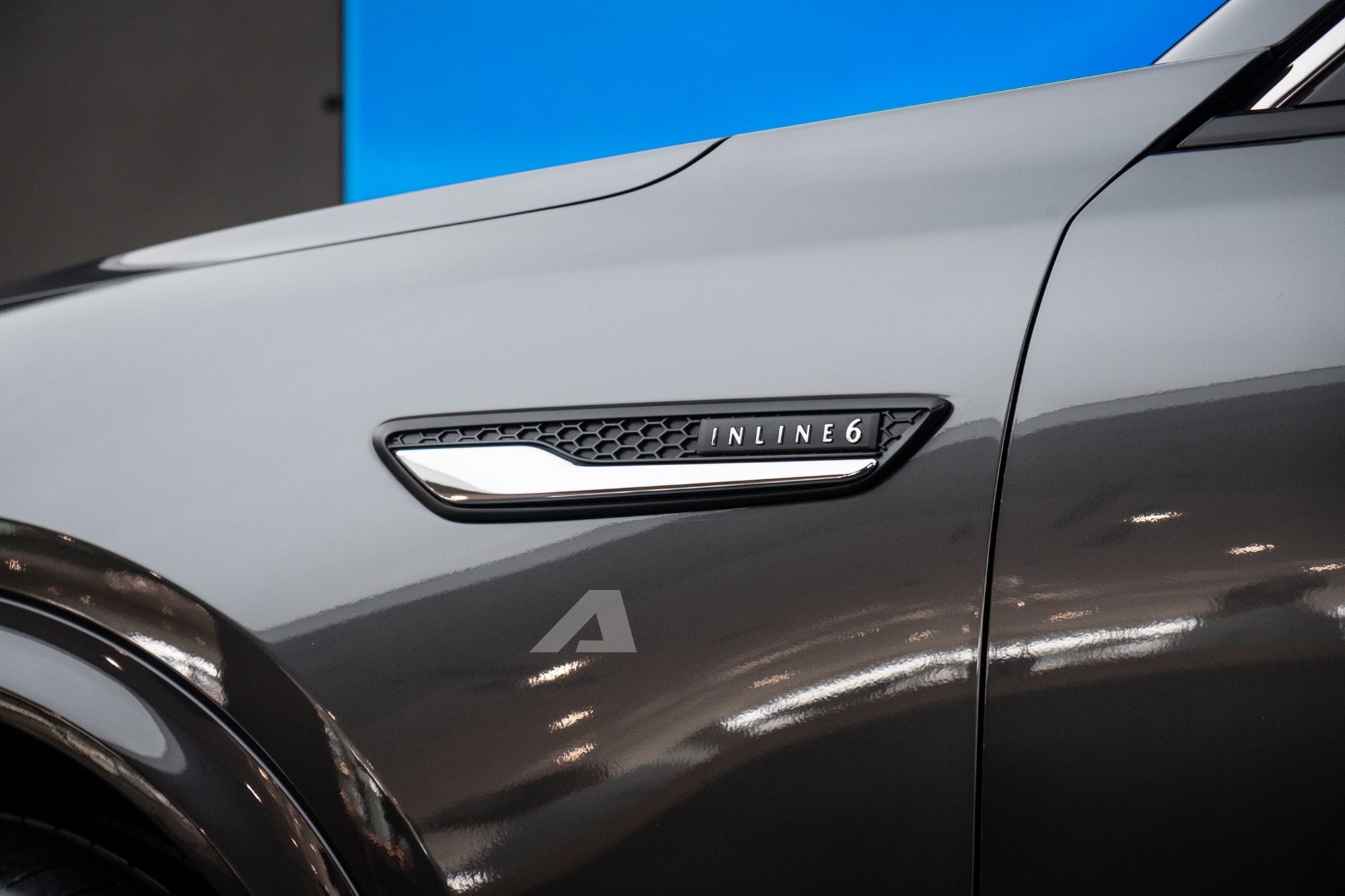 Mazda CX-90 chốt ra mắt Việt Nam tháng 4/2026: 2 tùy chọn động cơ, có bản PHEV đi 42km không cần xăng, mâm 21 inch, đối đầu VW Teramont - Ảnh 9