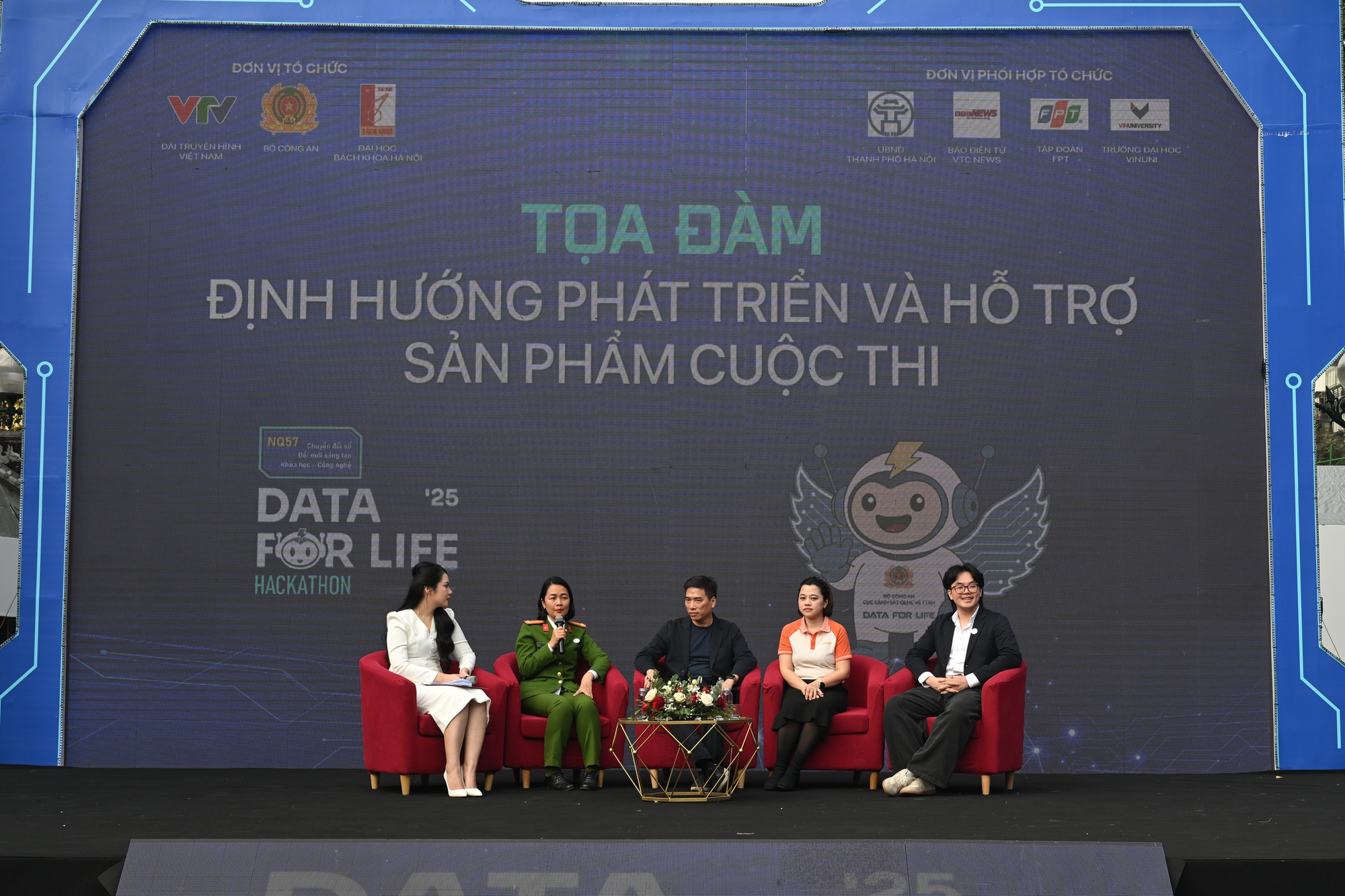 Sản phẩm công nghệ dữ liệu được 'mở đường' để đi vào đời sống - Ảnh 2