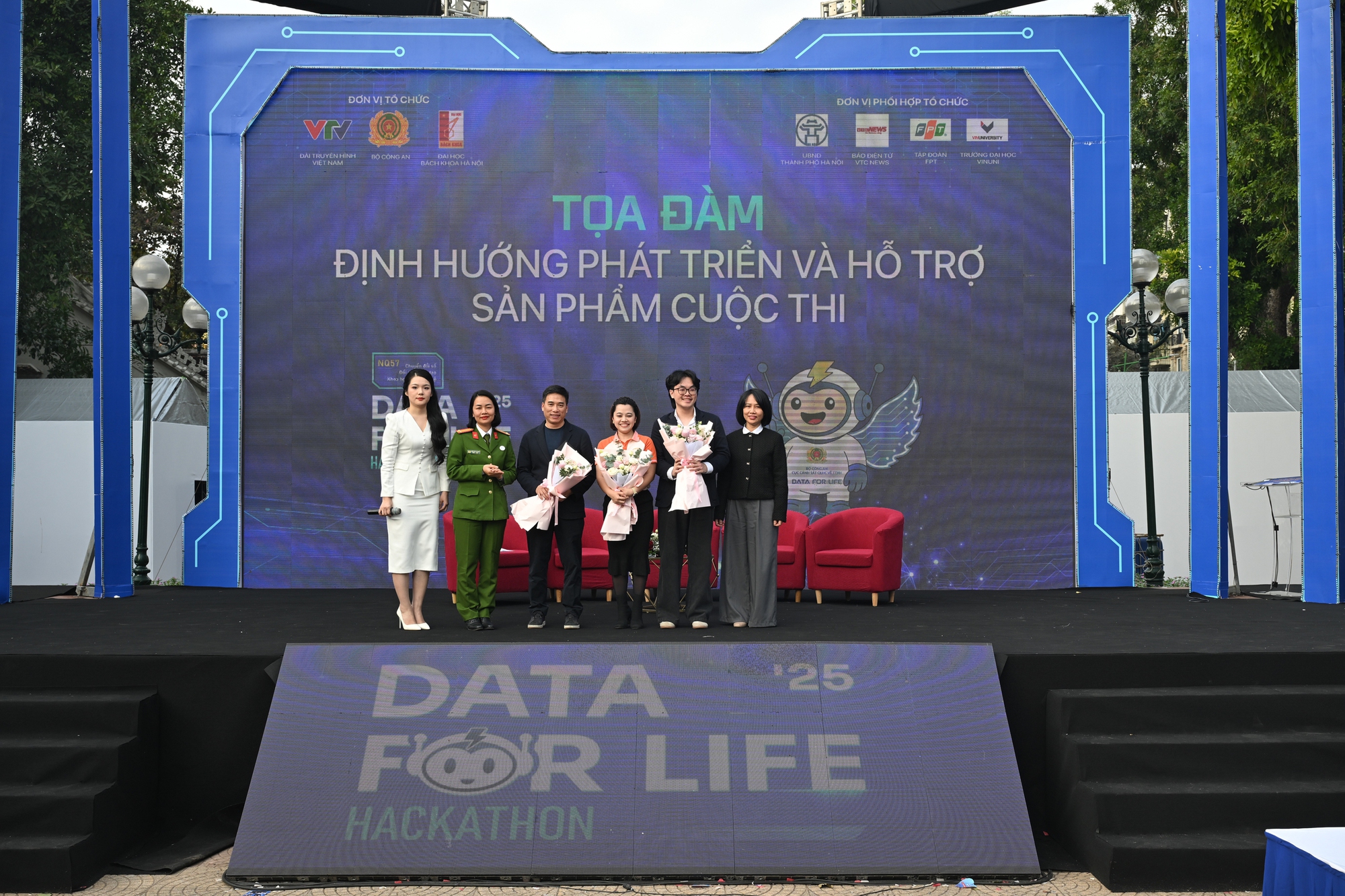 Sản phẩm công nghệ dữ liệu được 'mở đường' để đi vào đời sống - Ảnh 1