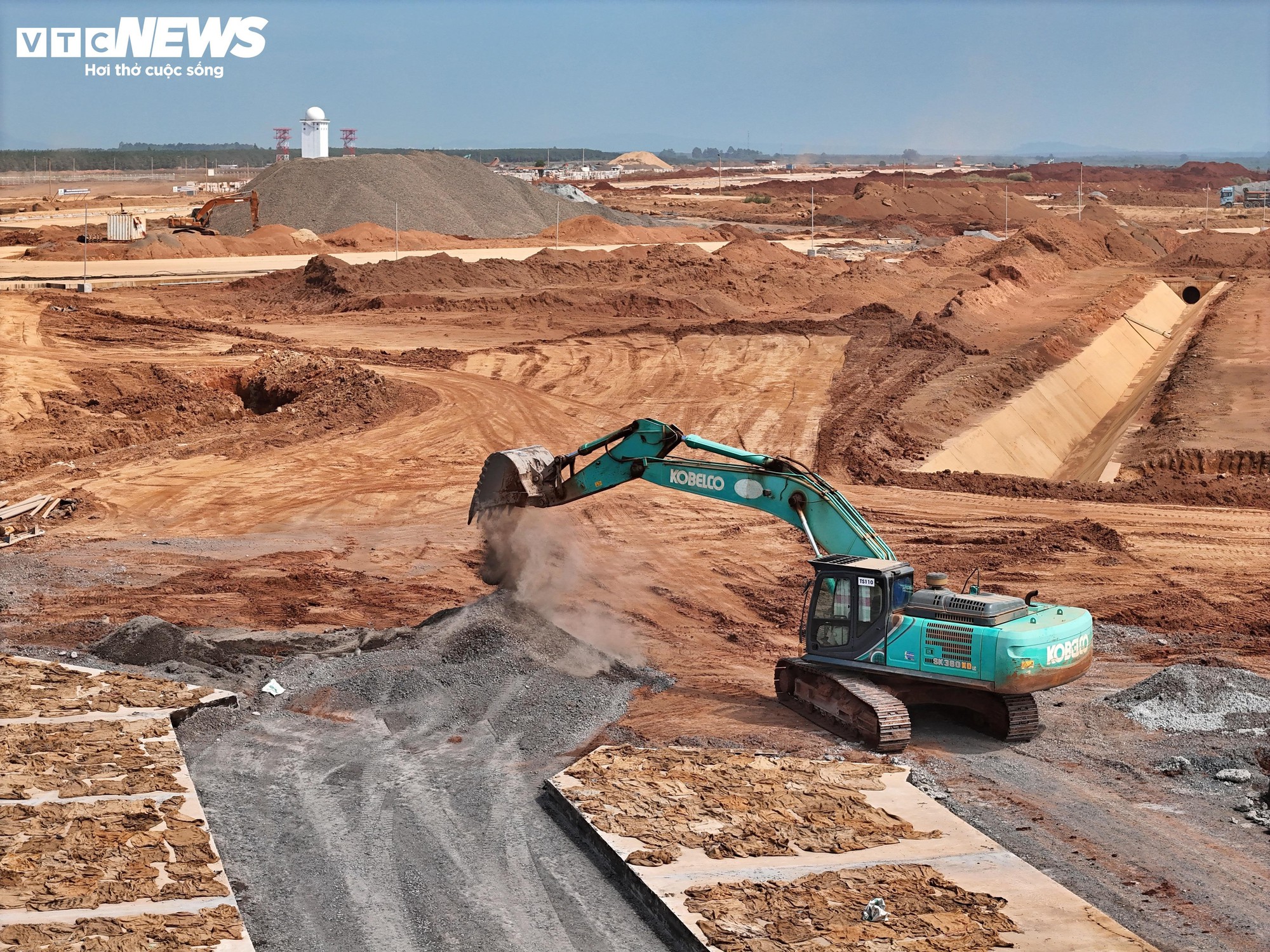 Cận cảnh hệ thống chứa nhiên liệu hơn 2.800 tỷ ở sân bay Long Thành - Ảnh 8