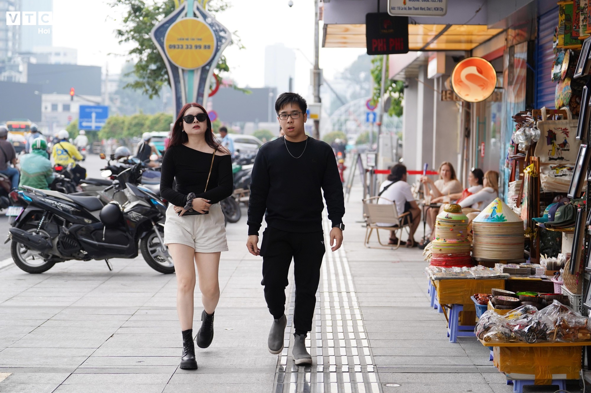 Ngắm loạt nhà cổ trung tâm TP.HCM 'khoác áo mới' - Ảnh 10