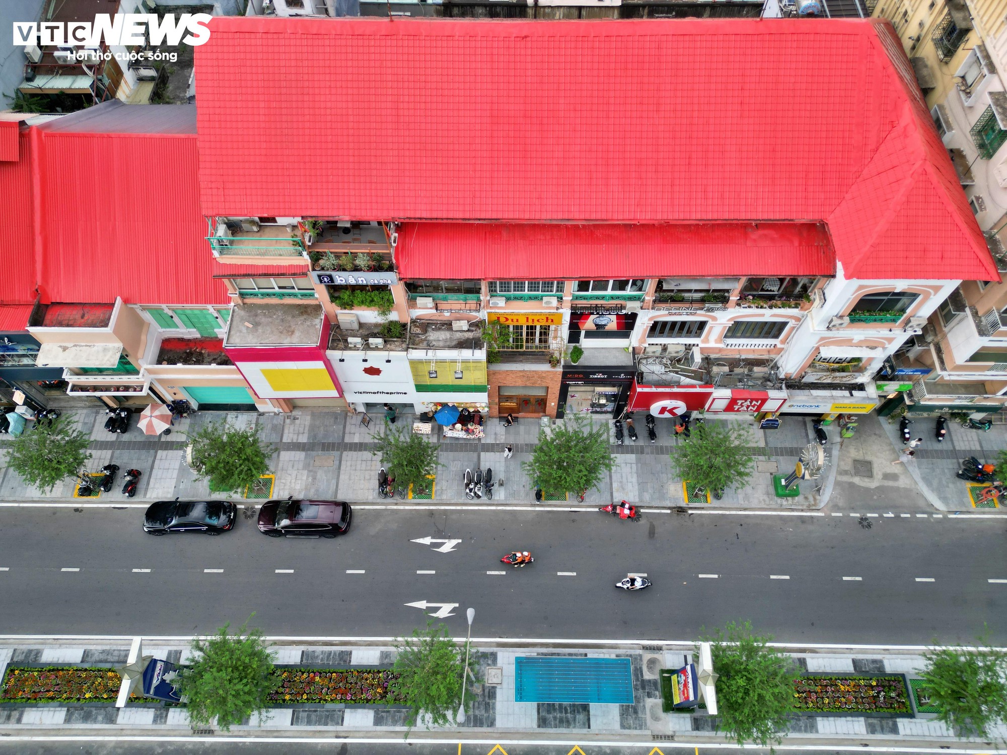 Ngắm loạt nhà cổ trung tâm TP.HCM 'khoác áo mới' - Ảnh 9