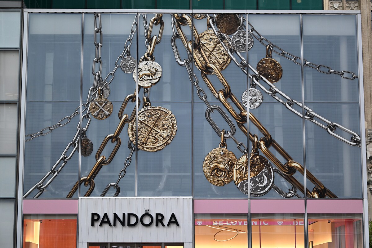 Một tài sản giá tăng 102%, bỏ xa vàng, dự kiến chưa dừng đà tăng: Gây sốt từ giới đầu tư đến nhà sản xuất - Ảnh 2