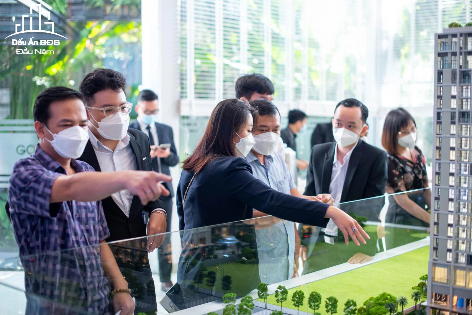 Sở Xây dựng TP HCM thông tin về 2 dự án chưa đủ điều kiện pháp lý đã mua bán - Ảnh 1