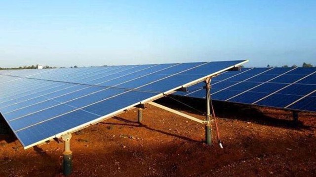 Chỉ còn 4 ngày, hơn 400 công nhân Cuba toàn lực tăng tốc để "cán đích" quan trọng vào 30/12 - Ảnh 1