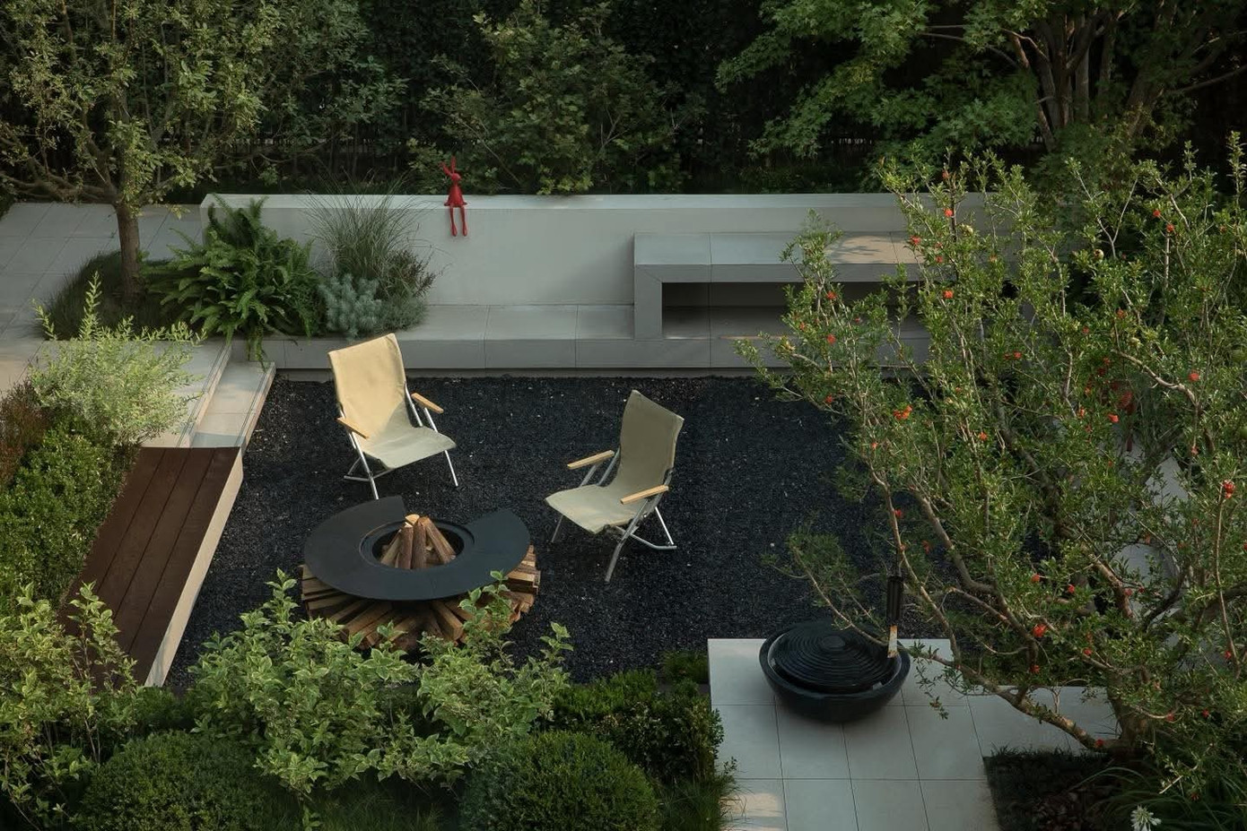 Ngôi nhà rộng 400m2 với tông ngọc trai và vani - Ảnh 2