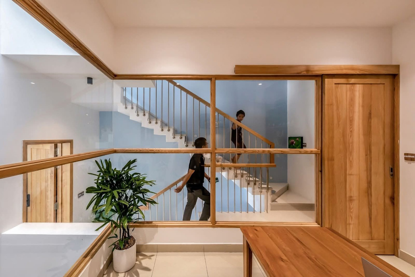 Nhà phố 4 tầng dành khoảng trống cho hoạt động vui chơi của trẻ em - Ảnh 9