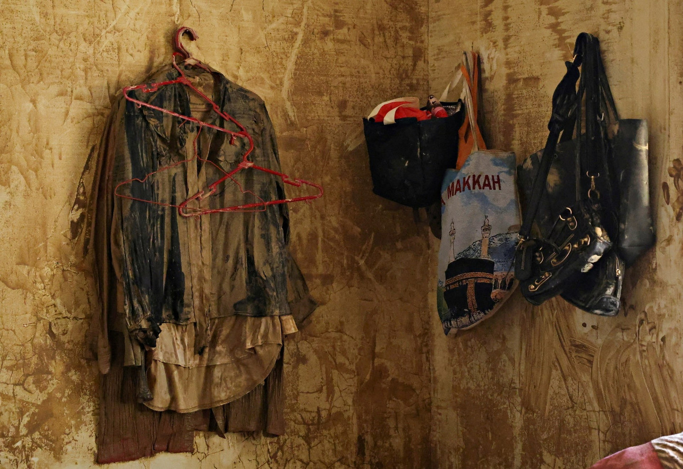 Cháy rừng, lũ lụt, động đất trên khắp thế giới: Thiên tai phủ bóng năm 2025 - Ảnh 14