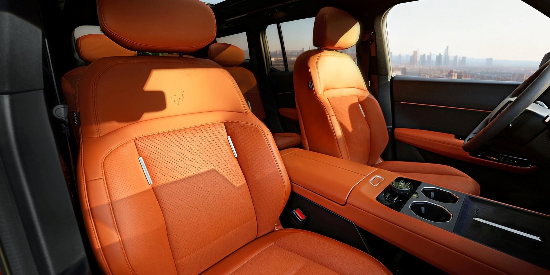 Ford Bronco EV lần đầu xuất xưởng ở quốc gia 'hàng xóm' Việt Nam: Giá tương đương 800 triệu, đợi về nước ‘phá đảo’ thị trường như Territory - Ảnh 4