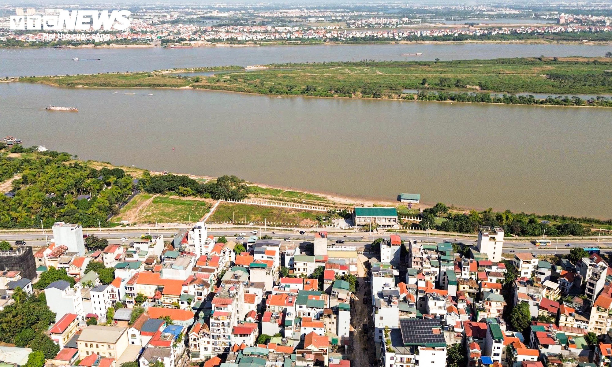 Toàn cảnh khu vực sắp xây hầm đường bộ 2 tầng qua sông Hồng gần 22.000 tỷ đồng - Ảnh 6