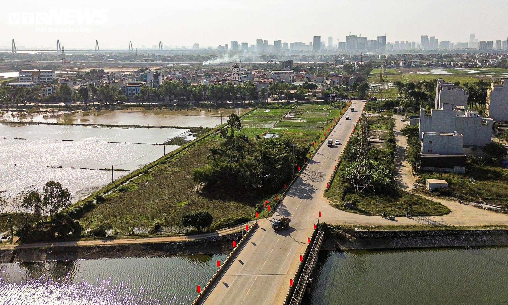 Toàn cảnh khu vực sắp xây hầm đường bộ 2 tầng qua sông Hồng gần 22.000 tỷ đồng - Ảnh 7