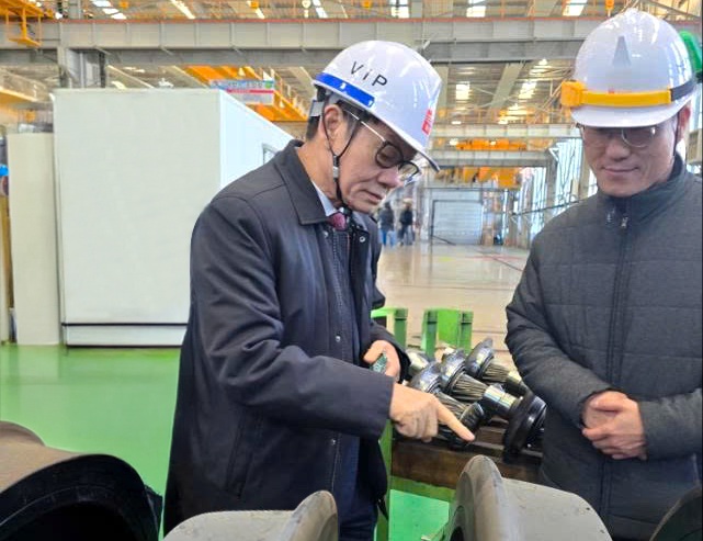 Bước đi mới của tỷ phú Trần Bá Dương trong cuộc đua đường sắt: Trực tiếp sang Hàn Quốc ký thỏa thuận nội địa hóa sản xuất đầu máy toa xe - Ảnh 7